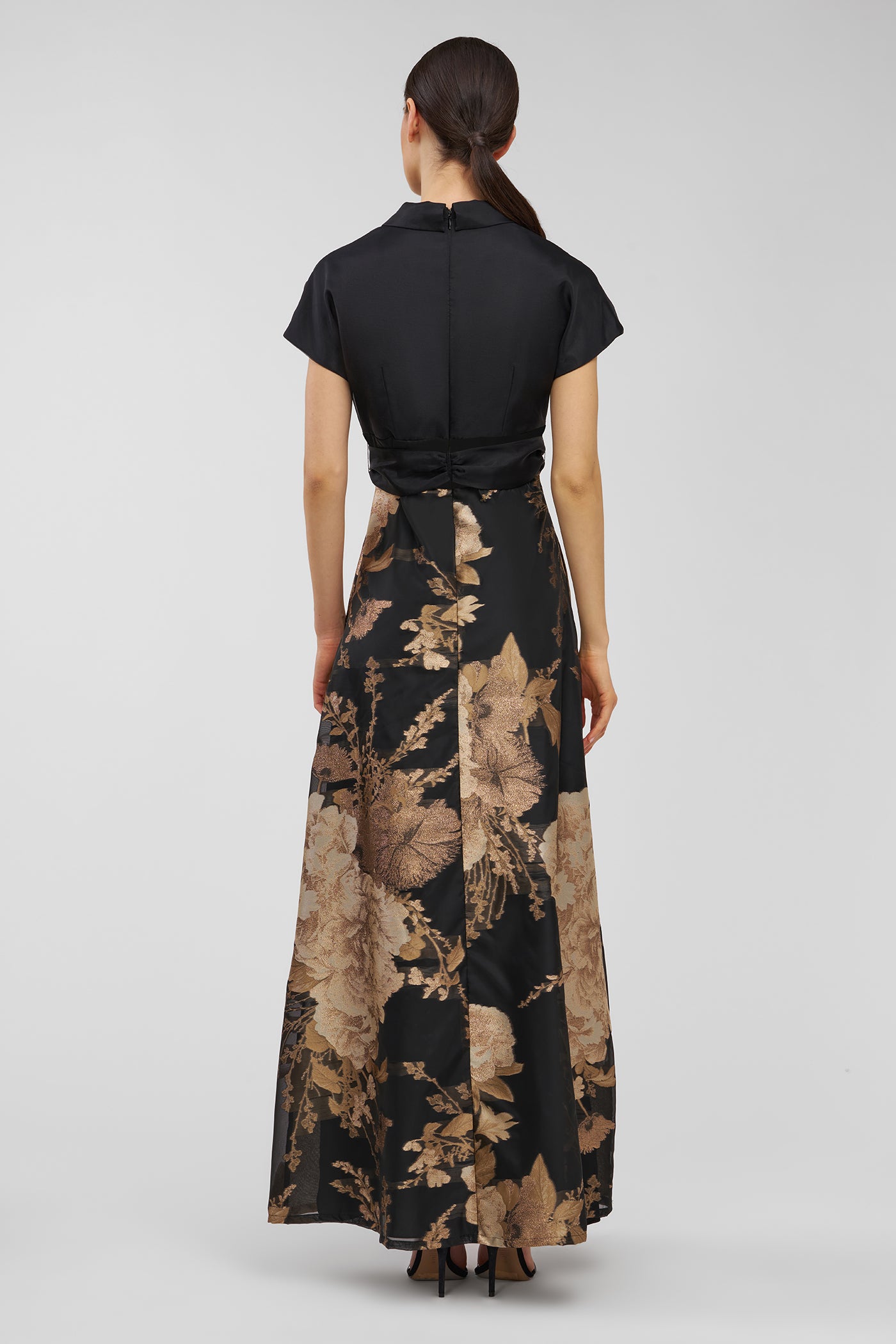 kay unger gold lace dress Kay Unger Metallic Lace Dresses