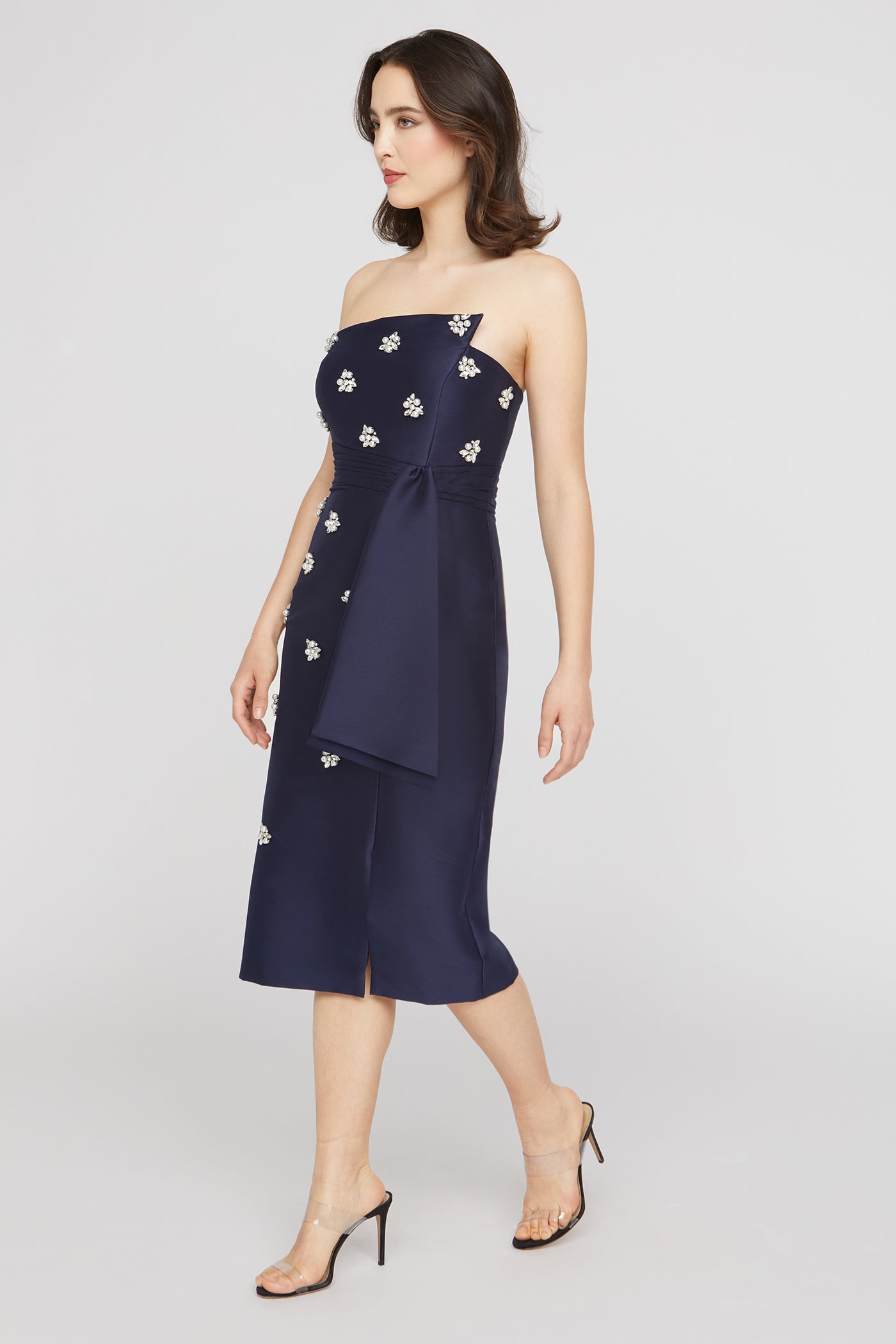 Ria Embellished Midi Dress – Kay Unger