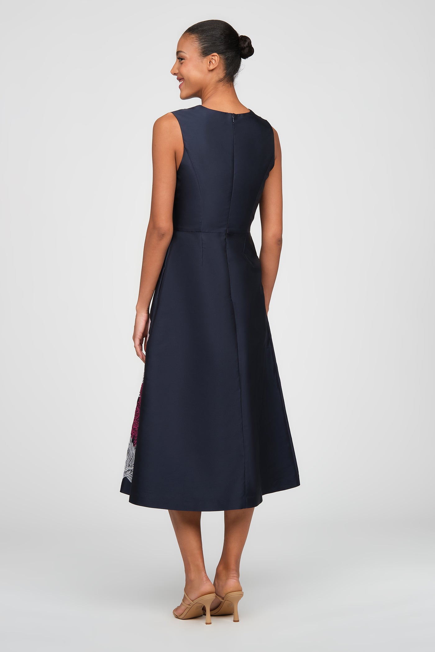 Aria Tea Length Dress – Kay Unger